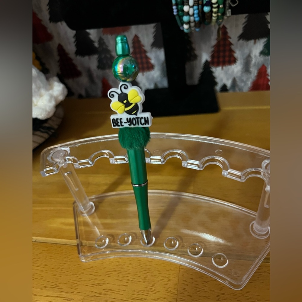 ✨New✨ Hand Beaded Bee-Yotch Pen 🐝